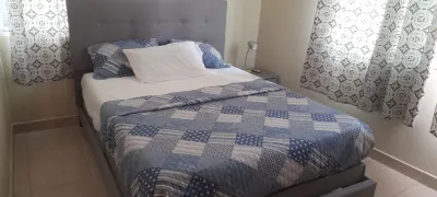 Lovely 2-Bedroom and 2 Bathroom Apartment Hotels in 