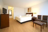 Midtown Premium Hotels near Nutana Park