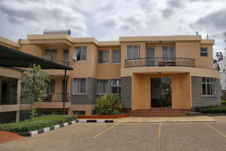 Longview Suites Отели рядом с достопримечательностью «Джирафф Сентр»