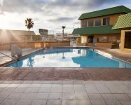 Quality Inn & Suites Airport