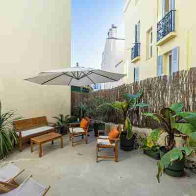 Superb 1Br2p in the Heart of Cannes - Balcony Hotel Exterior