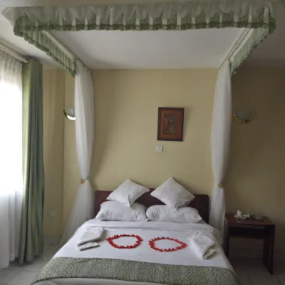 Lms Guest House - Pensionat