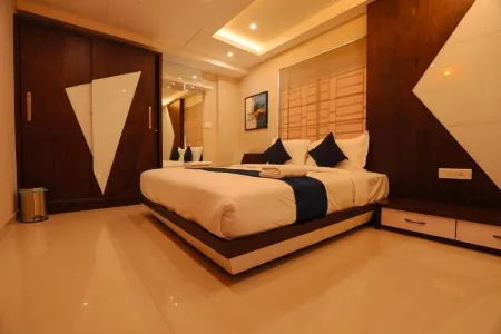 Hotel Blubell Отели рядом со станцией Railway Station Bus Stop