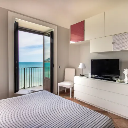 Meravigghia Apartment by Wonderful Italy