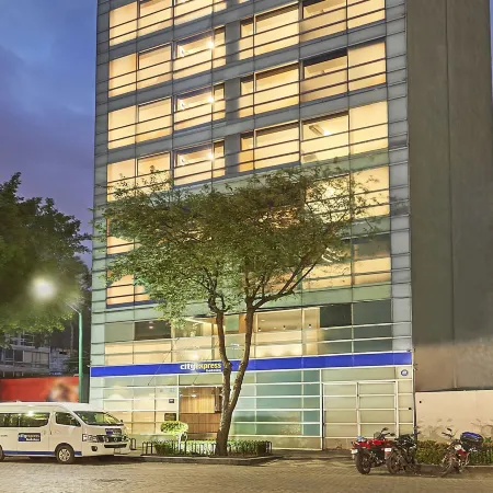 City Express by Marriott Ciudad de México Ebc Reforma Отели рядом с достопримечательностью «Посольство США»