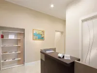 Domus Milone Hotels near Naples Cathedral