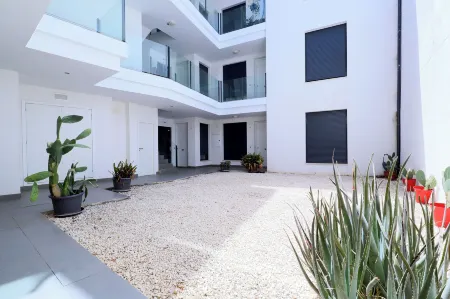 Apartamentos Centro Cordoba by MiRa Отели в г. Кордова