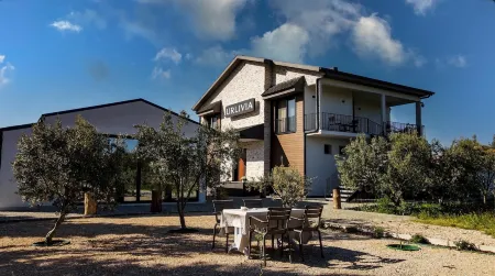 Urlivia Отели в г. Uzunkuyu Mahallesi