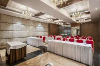 Hotel Satkar Grande - ห้องครัว
