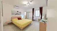 Il Gatto e la Volpe Foresteria Lombarda Hotel in zona Ponte Azzone Visconti