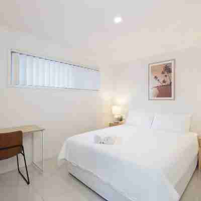Smart Suites Self Check-in - 1BDR Balcony Darnley Rooms
