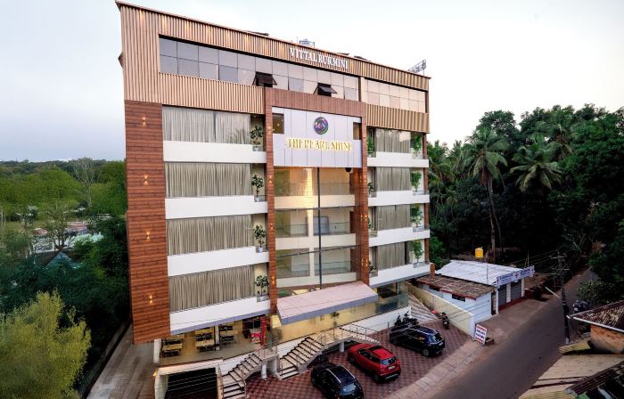 HOTEL THE PEARL SHINE