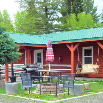 Cascade Lake Inn