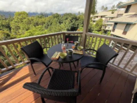 Hawaiian-style Oceanfront Villa - Outrageous Views, Beach Access, Ahh! Hotels in Princeville