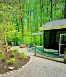 Harbor Hideway is a cozy, romantic gem minutes away from Jamestown Marina! Hotels near Lake Cumberland State Resort Park