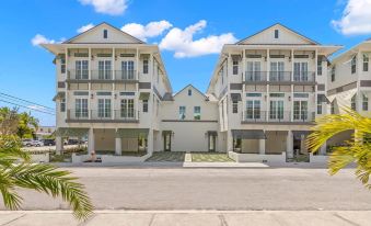 Onyx House at the Gemma