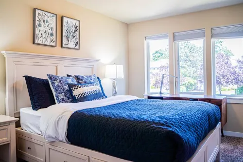 Kirkland Luxury Tranquil Retreat 7BR w/ Office