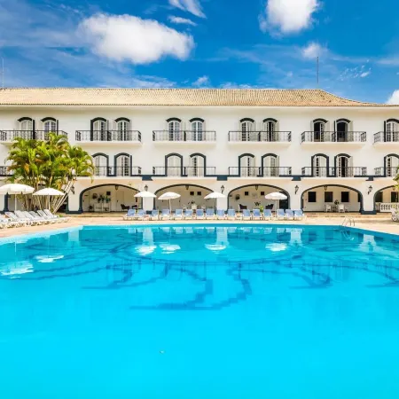 San Raphael Country Hotel