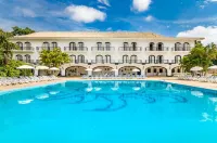 San Raphael Country Hotel - ที่มีสระว่ายน้ำ