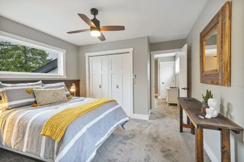 Apartment on Broadway St - K