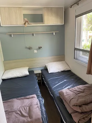 3-Bedroom Mobile Home for 6 People -  Campsite / 20 Minutes Walk from the Beach