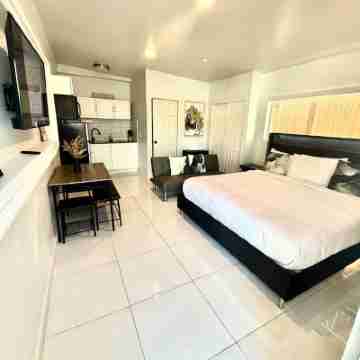 Private Paradise in Miami !!Brand new apartmentGreat locationFamily friendly Rooms