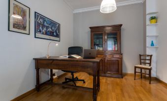 Casa Torricelli in Zona Crocetta by Wonderful Italy