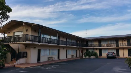 Halfway Motel