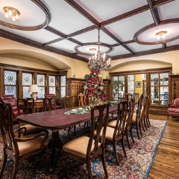 Frederick Stearns House Historic Inn Отели рядом с достопримечательностью «Район Гриктаун»