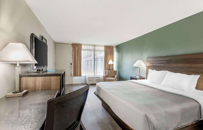 Quality Inn & Suites