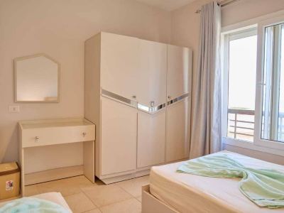 Long Island Chalets Family only