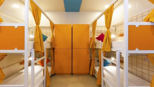 Madpackers Amritsar Bunks, Rooms, & Community