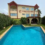 Veronica Guest House - Homestays