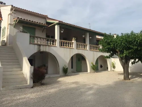 Sur les Pas de Pagnol Hotels in Aubagne