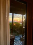 Navy Inn & Bungalows - Bergblick