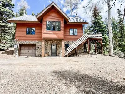 Escape into Nature - Cozy Beaver Cabin by Eagle Point Ski Resort & Puffer Lake Hotels in der Nähe von Eagle Point Resort