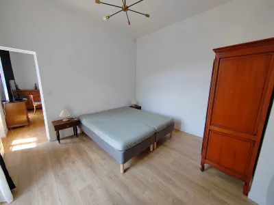 APPT F2 RDJ 4/5 PERSONS- ALL COMFORT - QUIET - CLOSE TO THERMAL BATHS Hôtels à proximité de : La roche des Fées