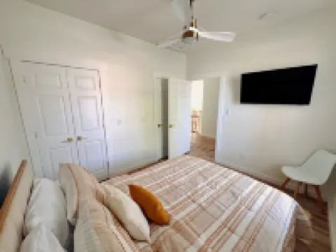 Lowcountry Coffee Cottage in Bluffton  10 Min to Hilton Head Family and Friendly