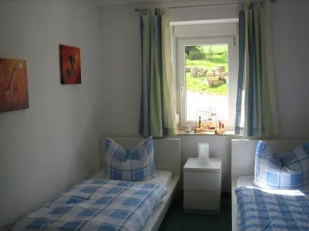 Holiday apartment Gohrisch, Landhaus Böhmer Отели в г. Папстдорф