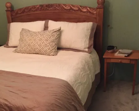 Lake House Retreat - in the Beautiful NC Mountains