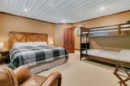 Perfect Retreat in the Heart of Crosslake