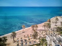 Hari Club Beach Resort - Beach