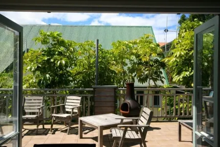 Cedar Bay - Central Russell