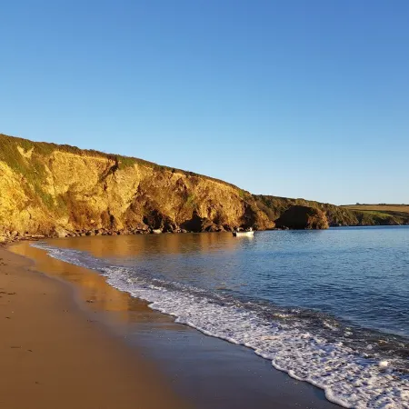Walk to beach, village location, near Fowey and Eden Project Отели в г. Пар