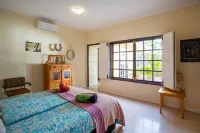 Villa Seaside is a cozy and authentic holiday home at the Caribbean Ocean.