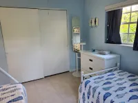 VeroHouse: 3BR 2BA, pet friendly, beautiful fenced back yard, quiet neighborhood