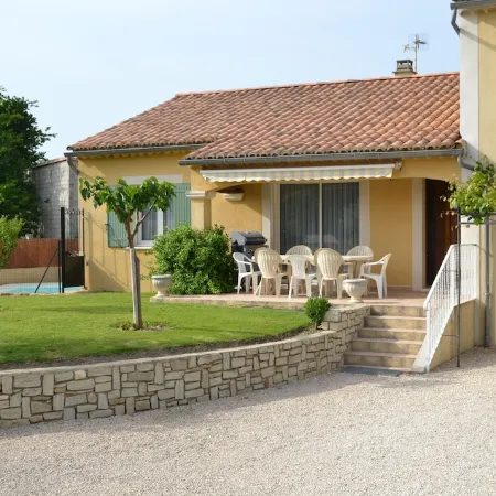 8-Person Villa with Private Pool at the Foot of Mont Ventoux