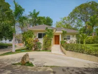 2 Bed 2 Bath Villa with Jacuzzi, High Speed Wi-Fi