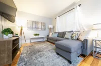 Simple and Sweet I 2 BR 1 BA Home in Lansing