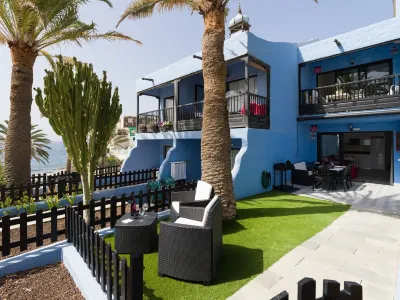 FRONTLINE WITH GARDEN Hotels near Playa del Águila